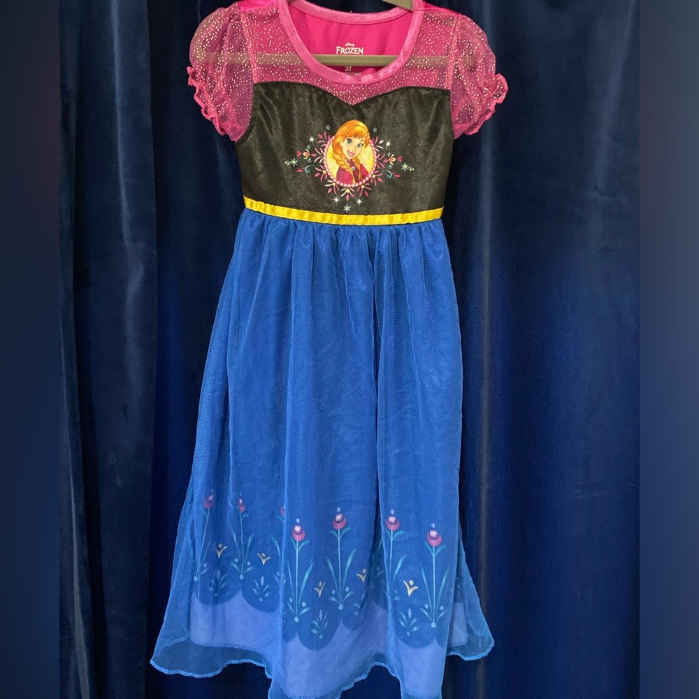 Disney Frozen Nightgown
